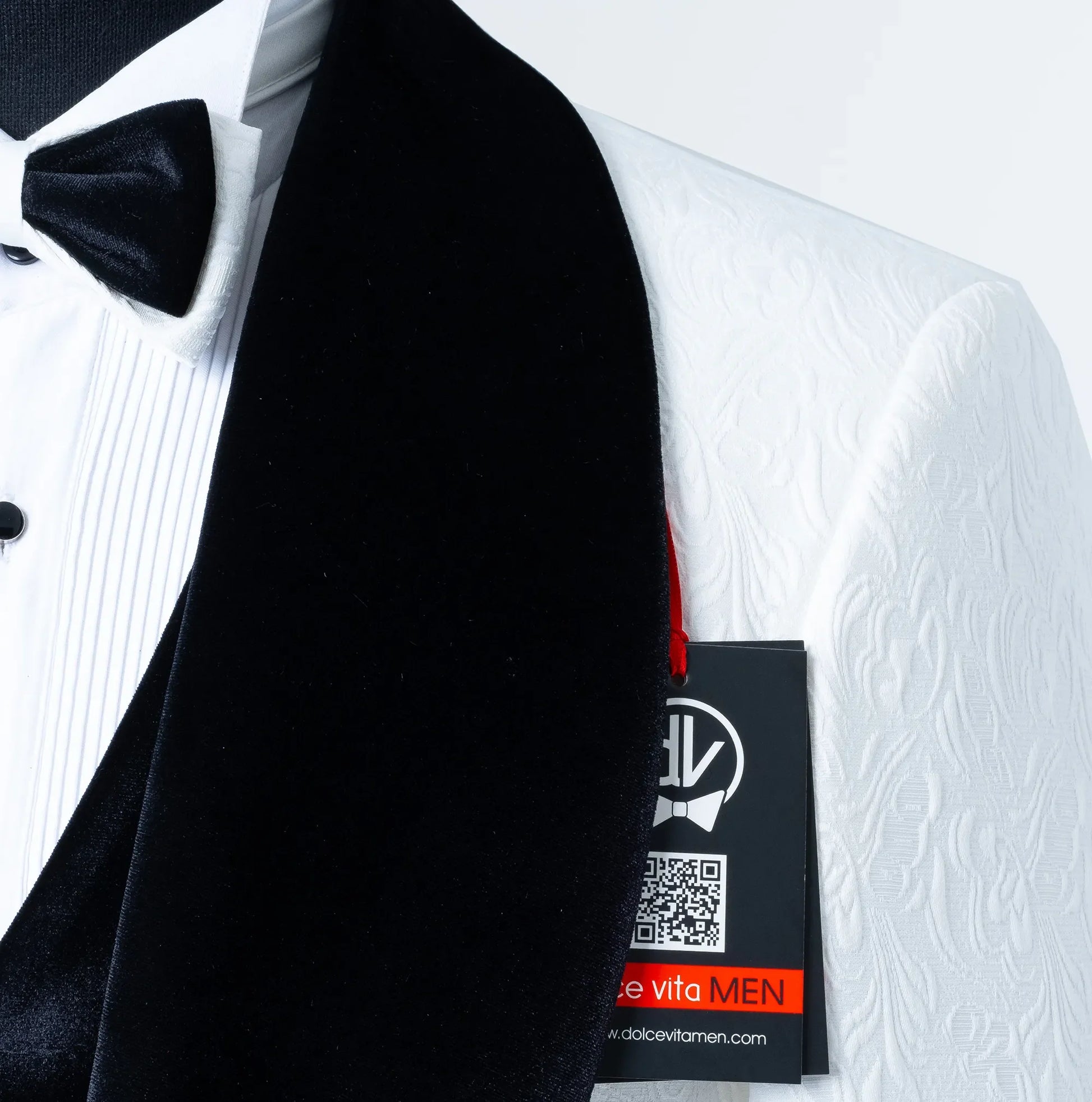 Gianni | White with Black Velvet Lapel 3-Piece Tailored-Fit Tuxedo