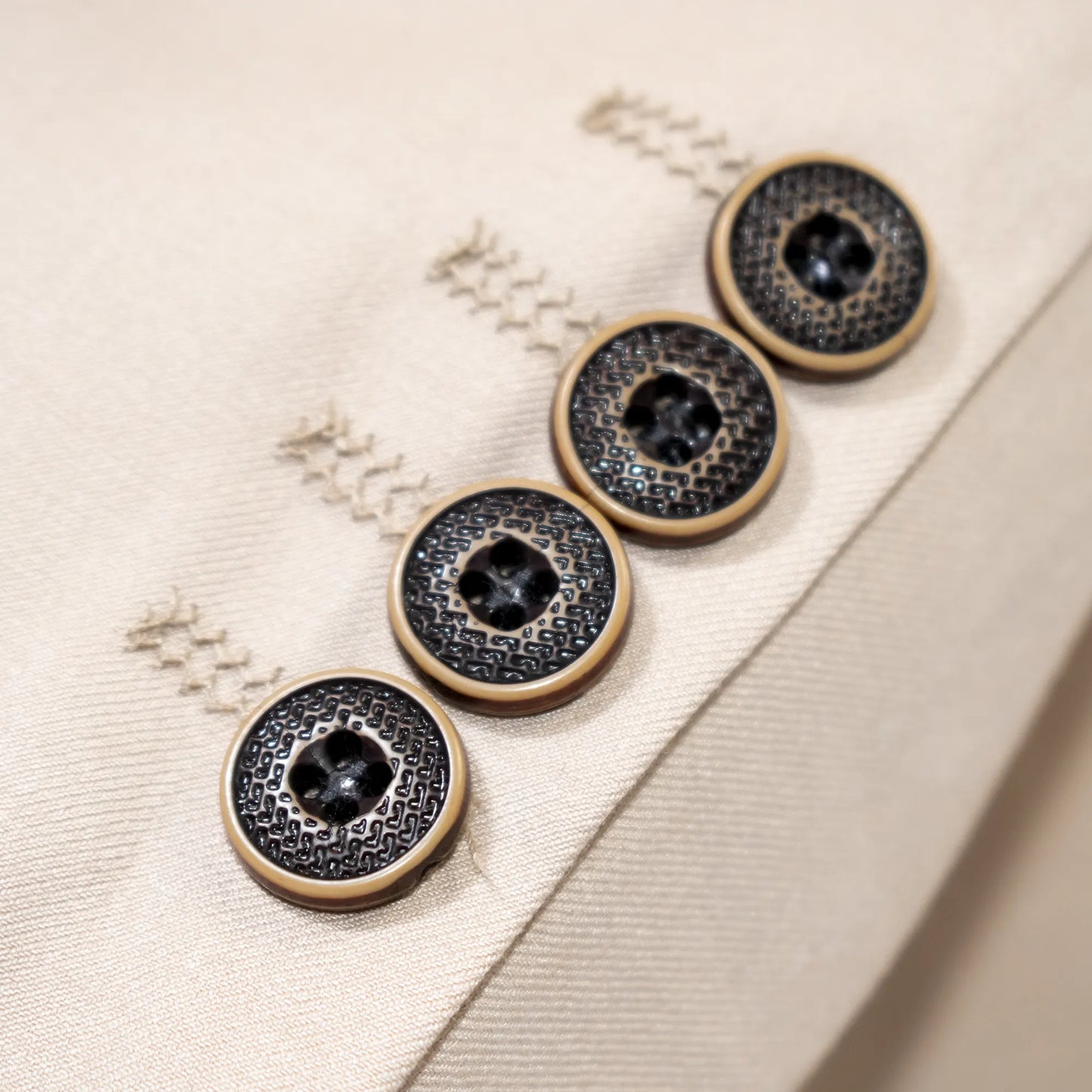 Men's Beige 3-Piece Suit With Double-Breasted Vest