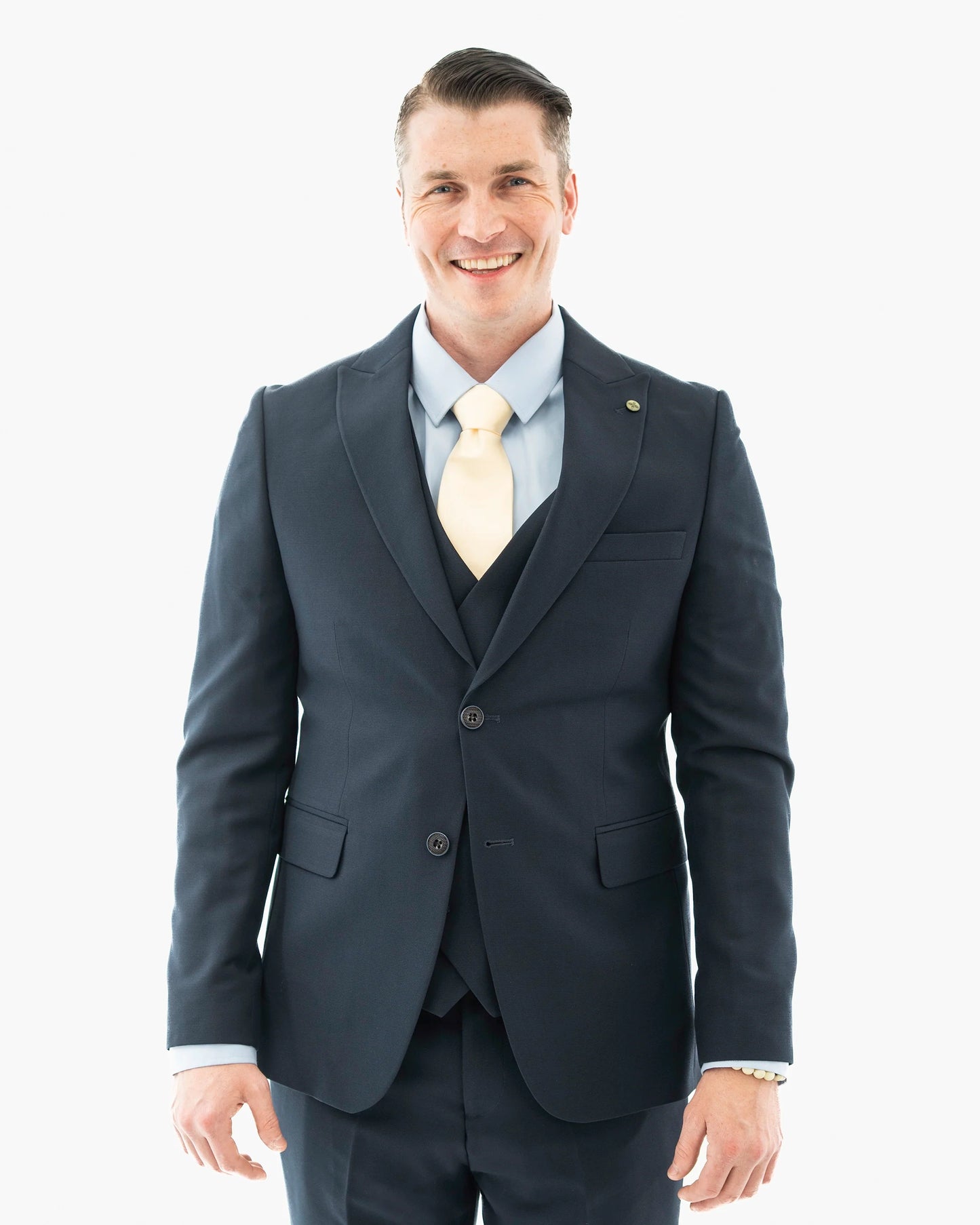 Navy Pebbled  3-Piece Tailored-Fit Suit