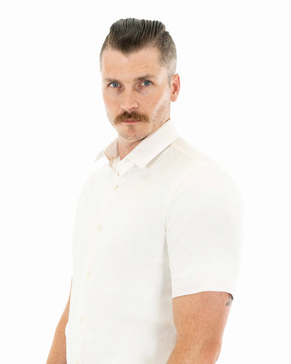 Off-White Stretch Slim-Fit Short Sleeve Dress Shirt | Collar view | Dolce Vesta 