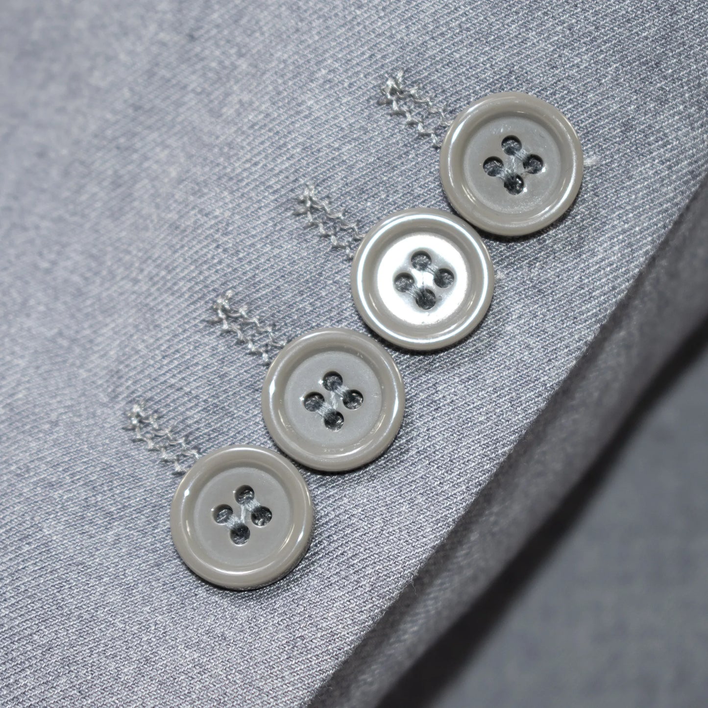 Men's Light Gray 3-Piece Suit With Notch Lapels